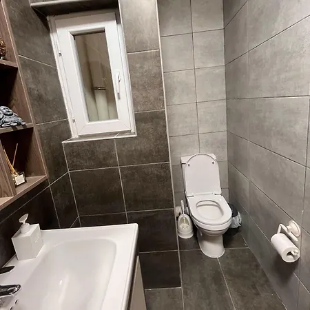 Гостевой дом Modern Bedroom With Own Bathroom And Balcony Area St Julians - 3 Mins Seafront - Shared Common Area 3*